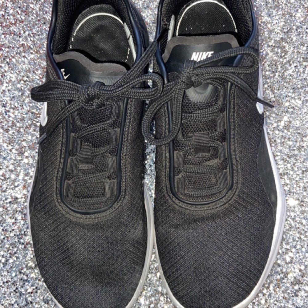 Used unisex Nike Air Max